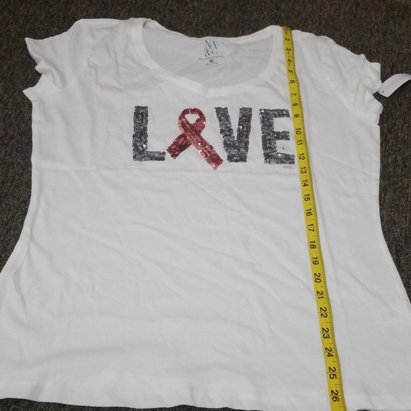 Priced lowereNyc Breastcancer tshirt🍒PRICE FIRM🍒 - Picture 8 of 8